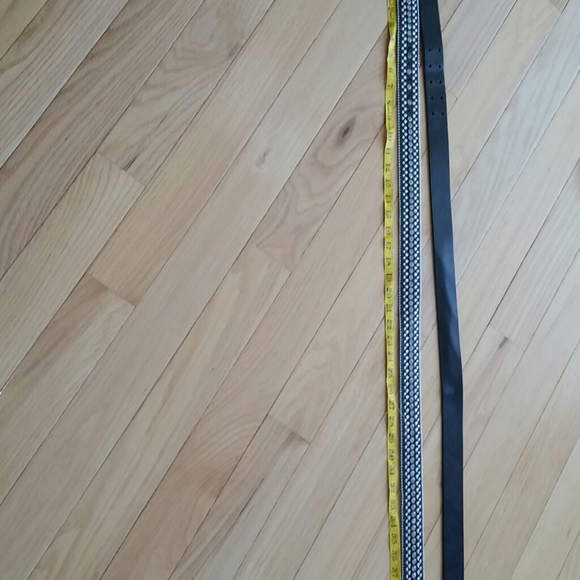 Bundle of two women's belts - Picture 2 of 3